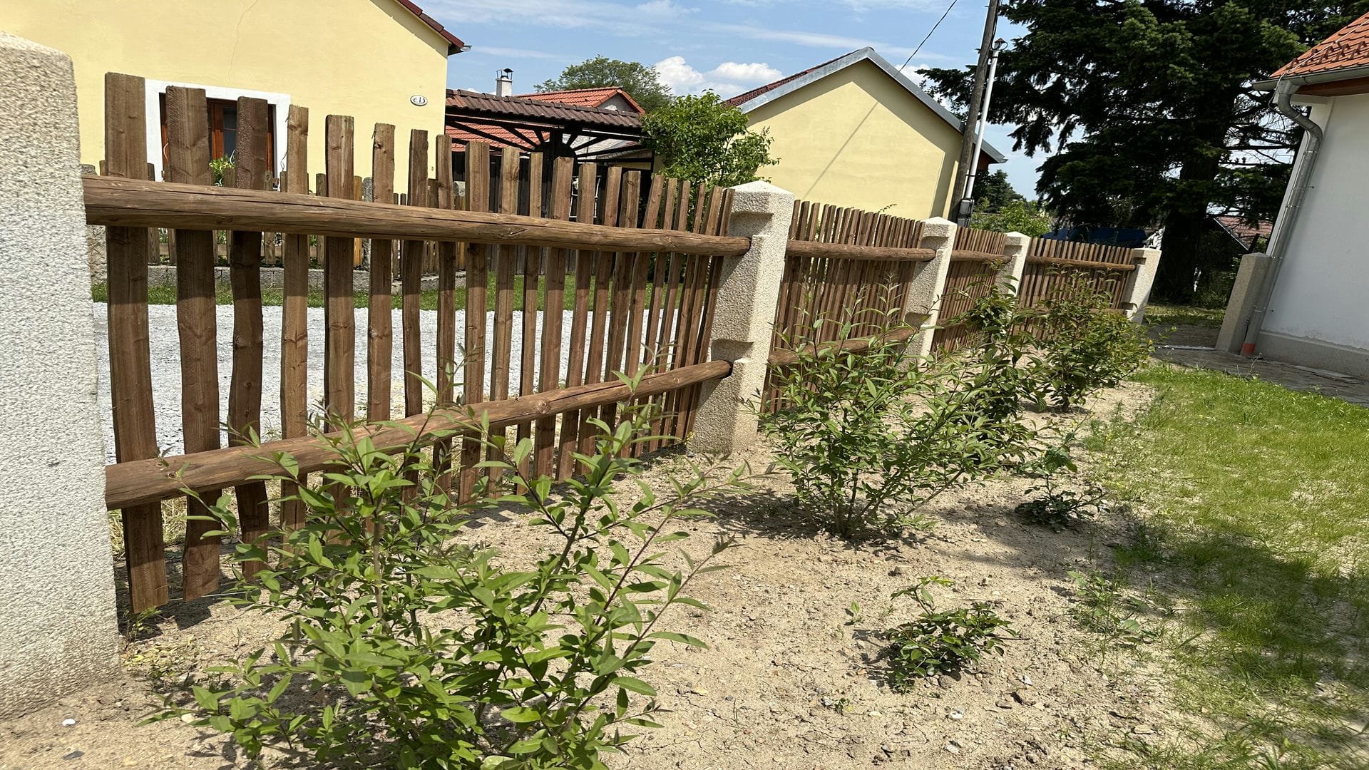 Obrázek 6 / Dřevěné ploty - ručně opracovaný   - realizace Lniště u Slavče 06-2023